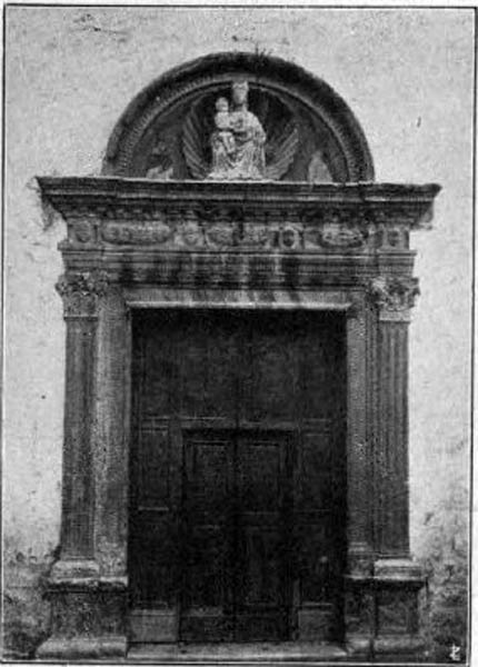 Porta principale della chiesa di S. Domenico