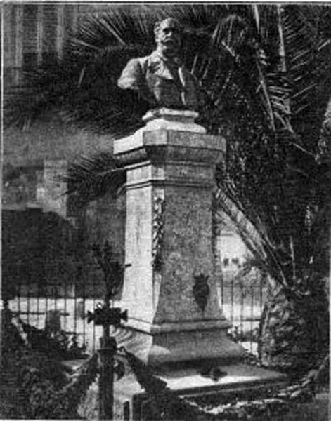 Andria - Monumento a M. R. Imbriani