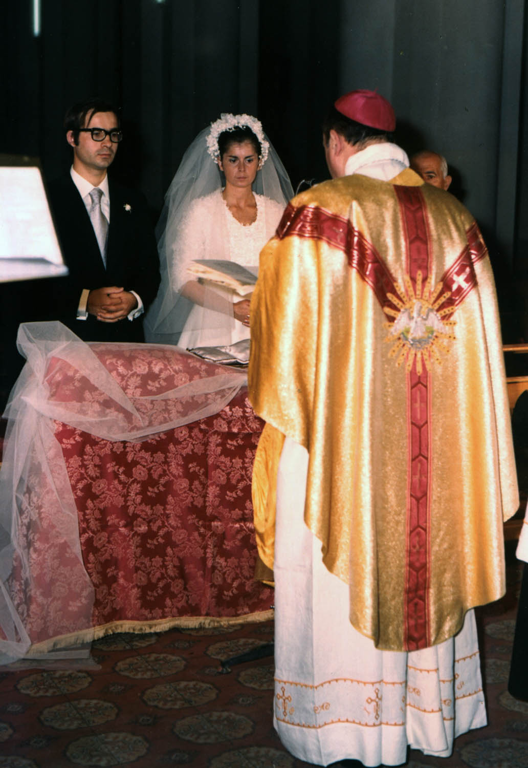 Il 16/09/1972 Fortunata e Sabino si scambiano la fede davanti a Mons. Lanave
