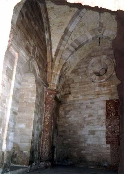 sala 5^ (a Ovest), di guardia, con uscita posteriore, accessi alla IV torre e alla sala Nord-Ovest