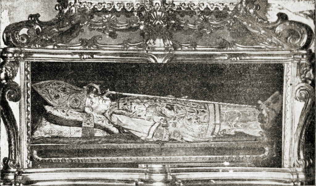 sarcofago ligneo di S.Riccardo - foto 1928