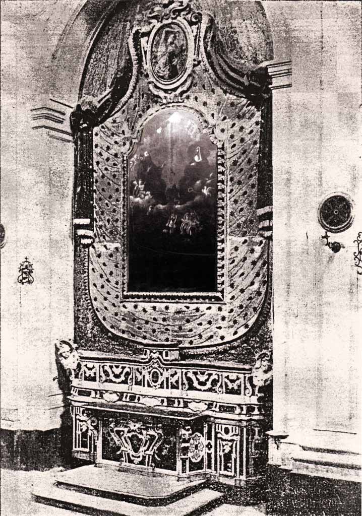 altare laterale destro