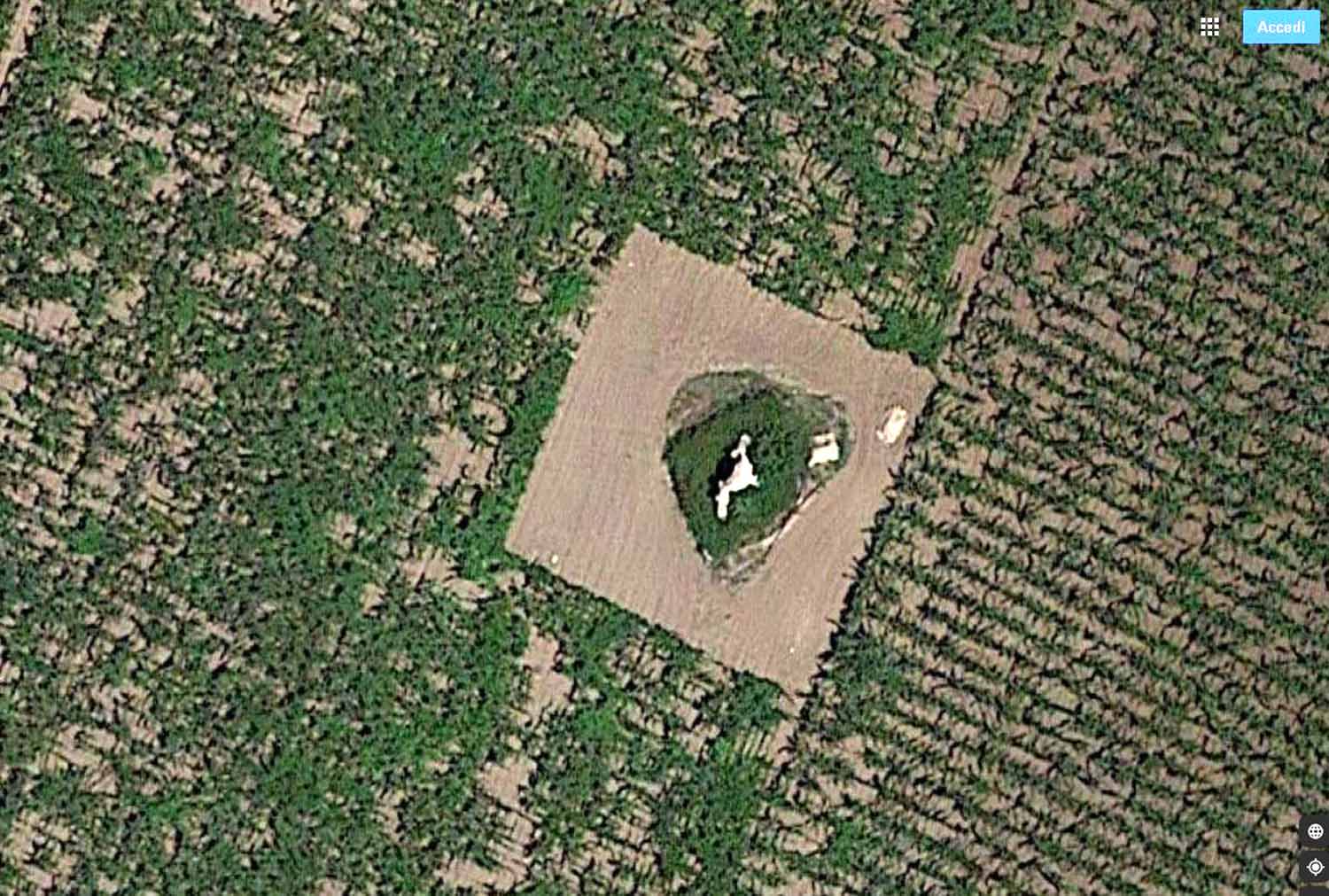 Foto zenitale del rudere tratto da Google Maps