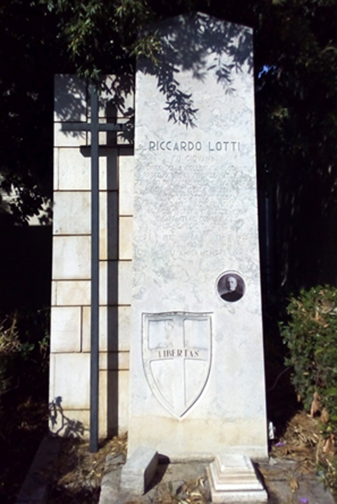 Monumento funebre di Riccardo Lotti