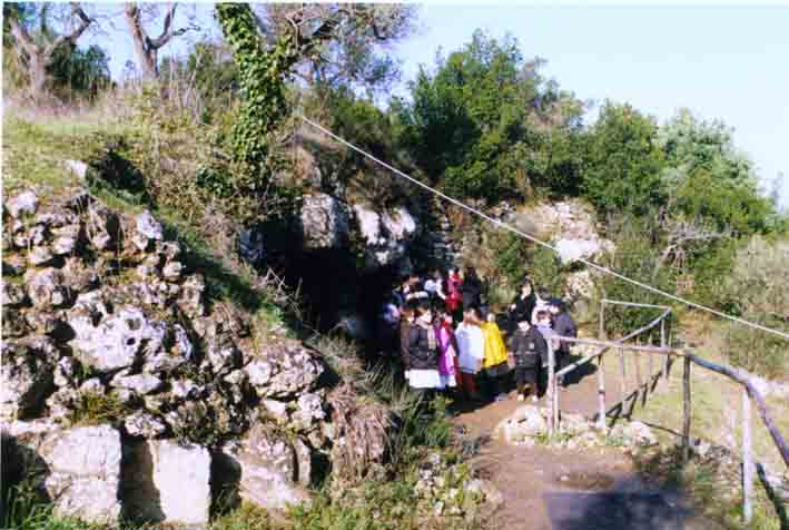 ingresso alla grotta pi ampia della lama