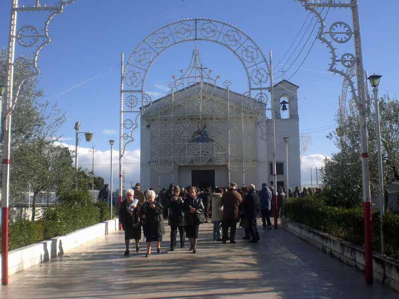 la chiesa di Santa Lucia, nel giorno della sua festa: 13 dicembre