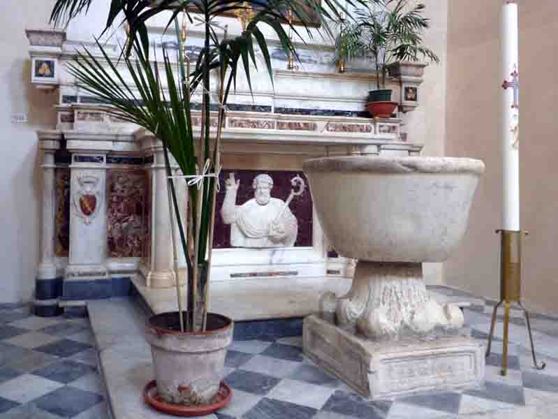 altare dedicato un tempo a San Nicola