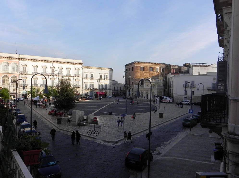 Piazza Catuma il 27 aprile 2013