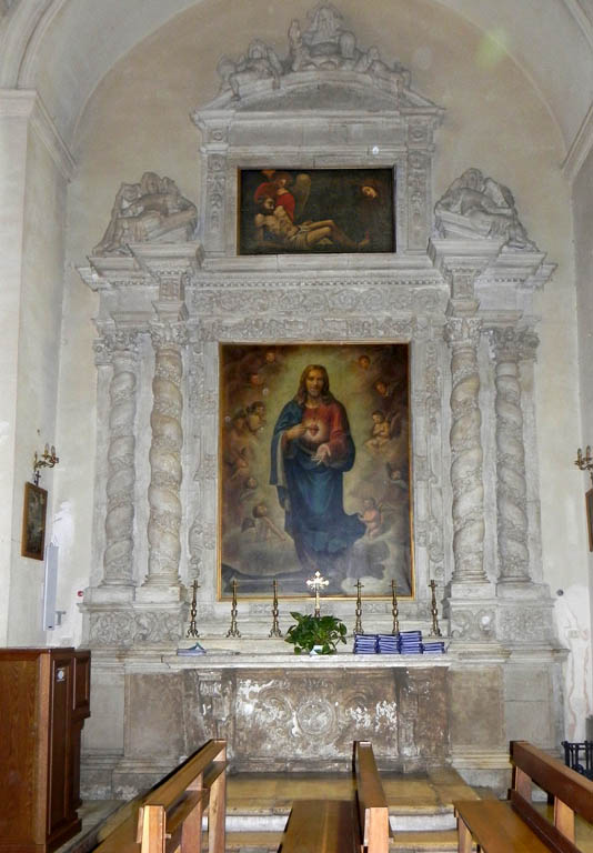 altare marmoreo del Sacro Cuore