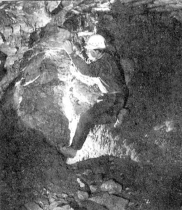 Gurgo:Grotta della Madonna (PU1232)-stanzetta