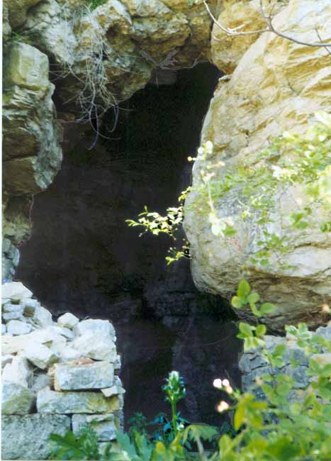 Grotta della Madonna (o dell'Angelo) in Gurgo