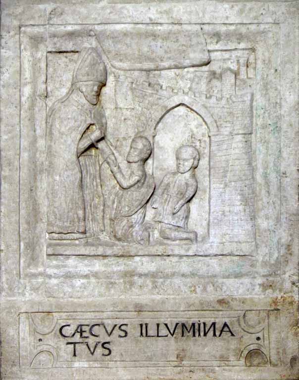 1^ formella del pilastro destro dell'arco della cappella di San Riccardo: il Santo guarisce un cieco