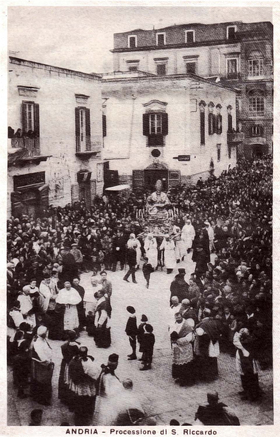festa dei Patroni - processione in via Porta del Castello
