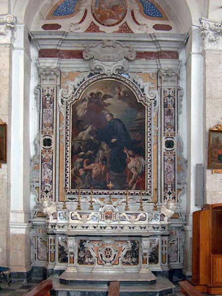 altare con la tela di San Mauro
