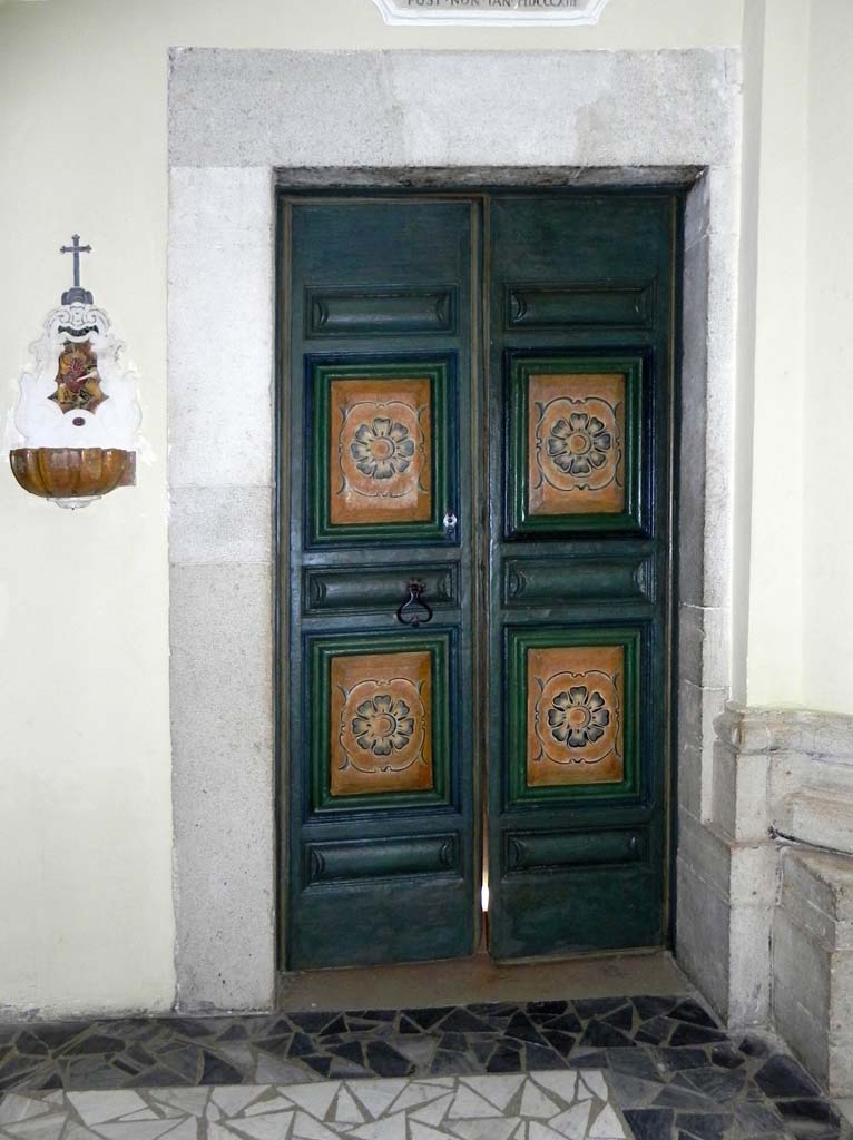 porta che dall'armarium dava nel coro della chiesa