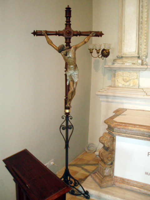 il Crocifisso degli avi donato alla Cattedrale