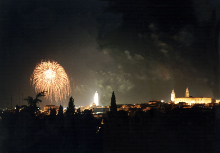 i fuochi artificiali un tempo esplosi in zona Camaggio